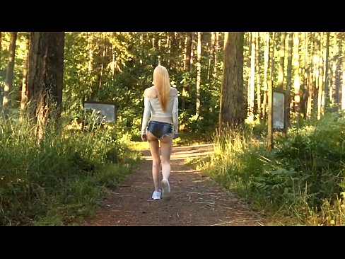 ❤️ Piękna kobieta porusza się powoli, nie naga wideo ️❌ Sex video at us ️❤